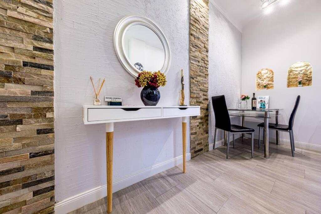 Astoria Apartment Budapest Bagian luar foto